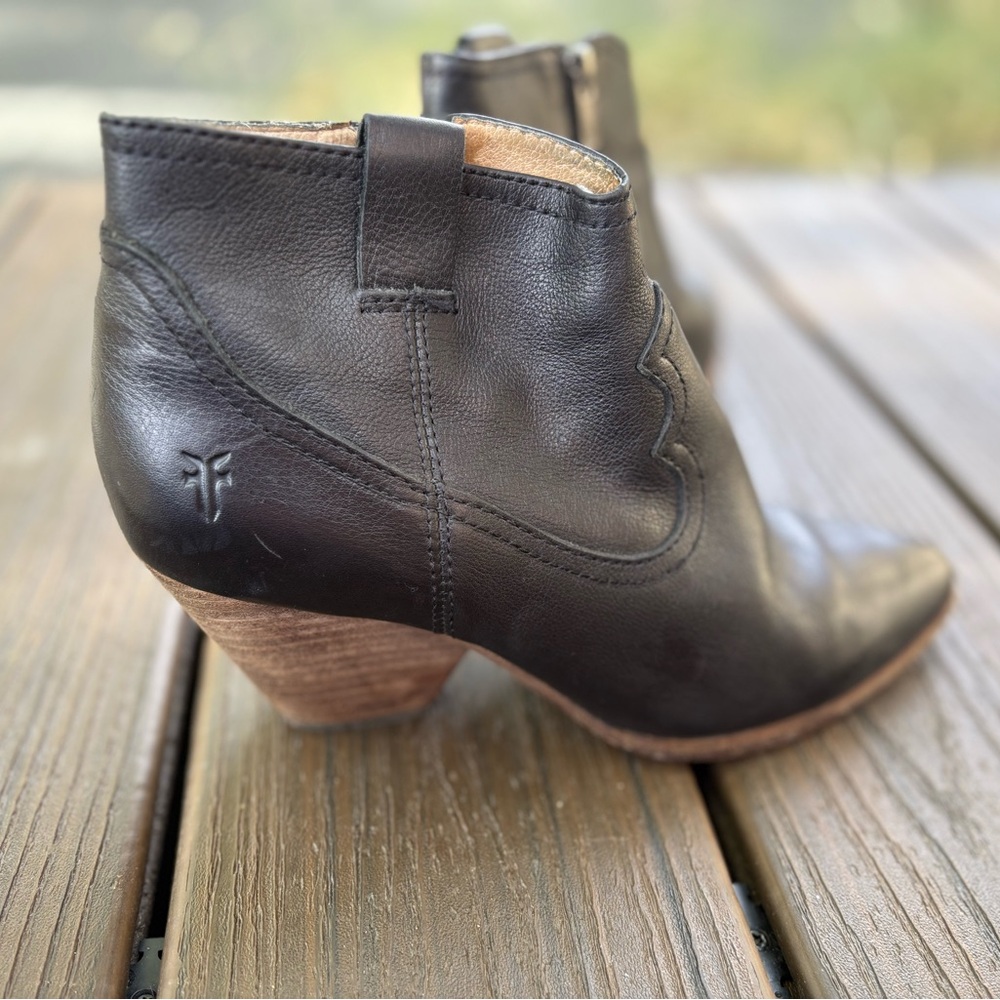 Frye Soft Black Leather Ankle Boots